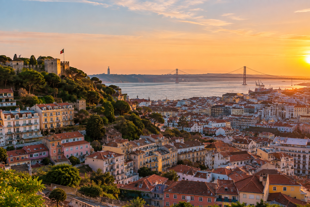Vista panorâmica da cidade e da Área Metropolitana de Lisboa